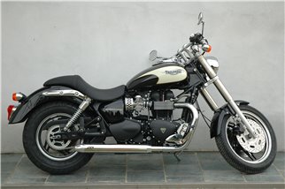 Impianto di Scarico Coppia di Terminali Slip on Triumph Speedmaster / America QD