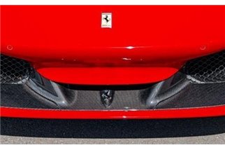 Capristo Ferrari F8 Spider carbon front spoiler