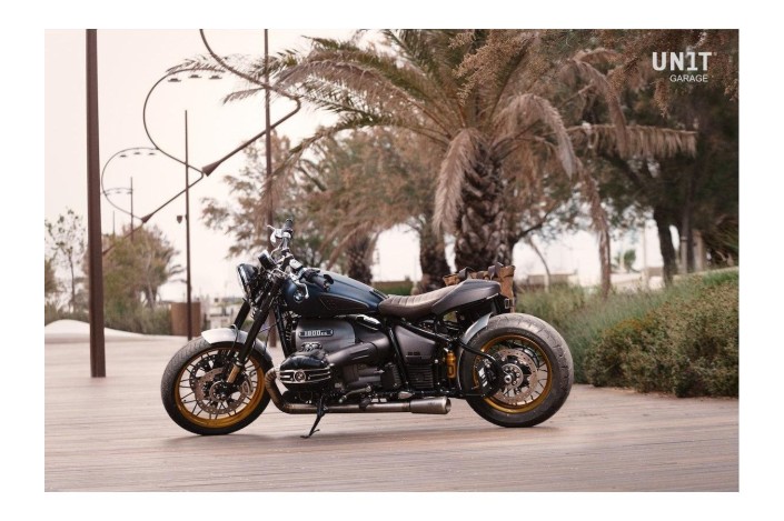 kit estetico SPORTAIL CON SELLA BIPOSTO IN SKY UNIT GARAGE 3420_BY per BMW R 18